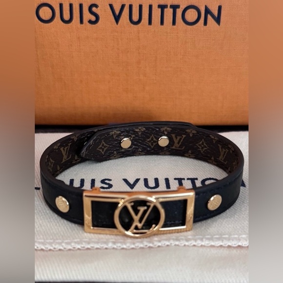Louis Vuitton Dauphine Black adjustable calf in bracelet full set